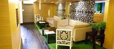Grass Thonglor Отель 4*