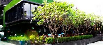 Отель Grass Thonglor