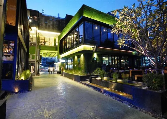 Grass Thonglor Отель 4*
