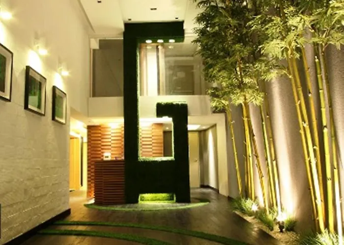 Отель Grass Thonglor Бангкок
